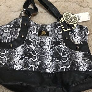 Hand bag